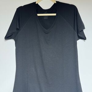 WOOLX- MIA V-Neck - Black - Size LARGE